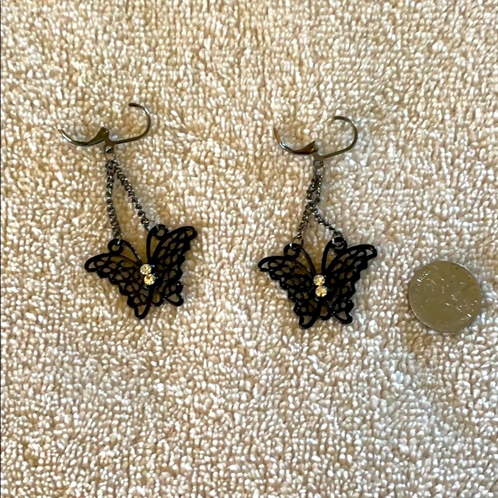 Earrings - Picture 3 of 4